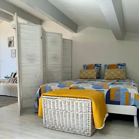 Nid Douillet Vue Les Palmiers Apartamento *